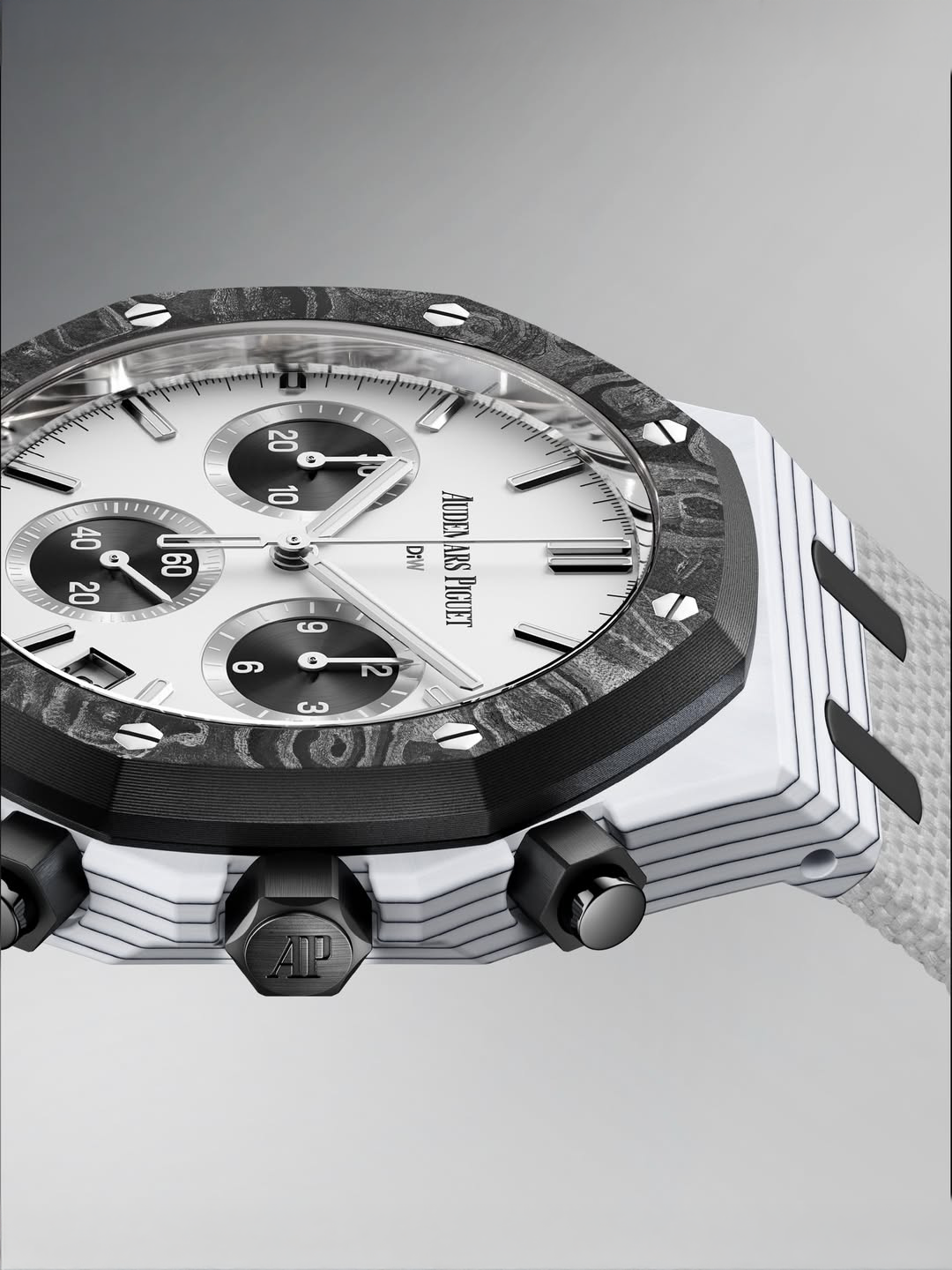 CarboQuartz AP 26240 Royal Oak Chronograph "BLACK & WHITE" 石英纖維 愛彼 皇家橡樹計時碼錶 26240  | WORLDTIMER