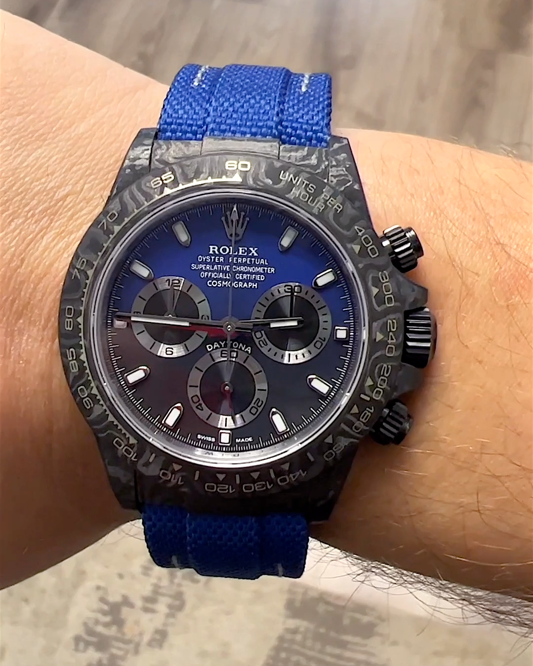 UNIQUE Two Tone Rolex Carbon Daytona【DiW】獨一無二雙色錶面 勞力士DiW 碳纖維地通拿 | WORLDTIMER