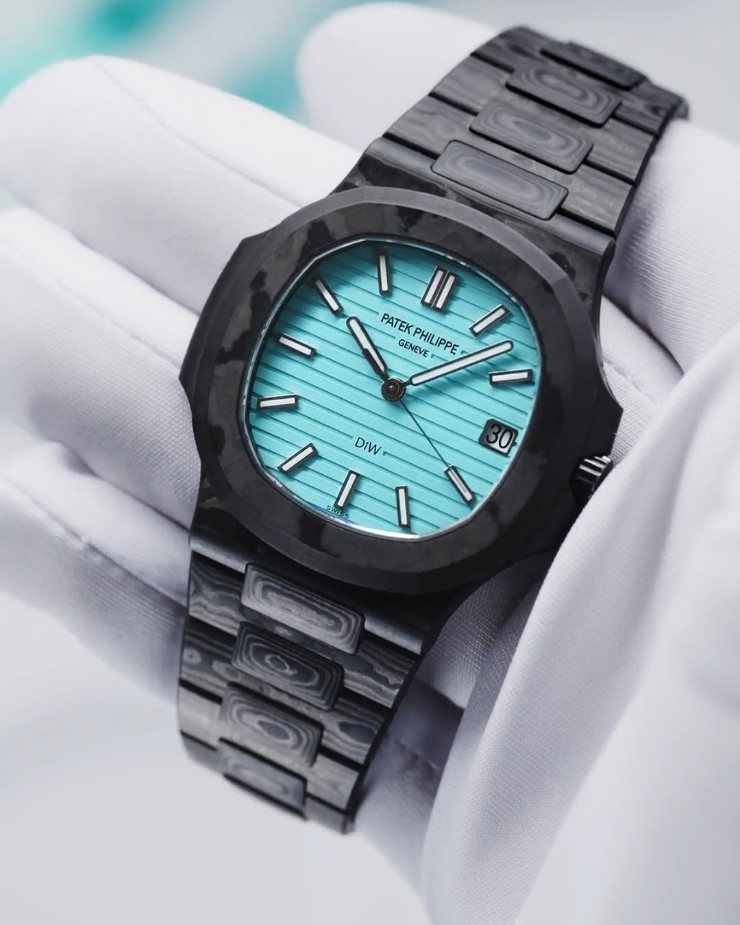 DiW All Carbon Tiffany Patek Nautilus 5711 CELESTE 全碳纖維 蒂芙尼 百達翡麗鸚鵡螺5711  | WORLDTIMER